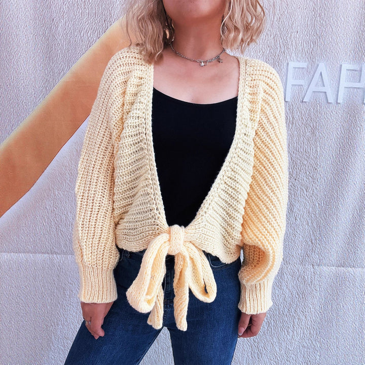 Kvinders afslappede strikket cardigan med trendy bånd og oversized pasform Stilla