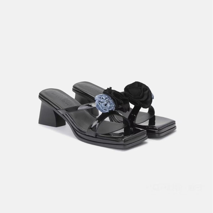 Femme Block Hæl Slide Sandaler med struktureret Rem-Detalje Stilla