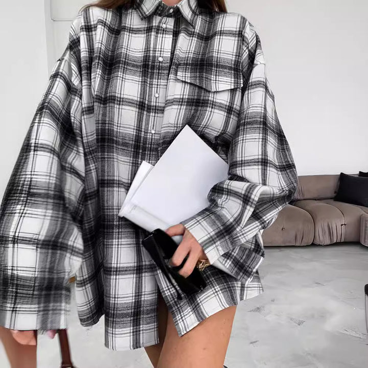 Dame Oversized Ternbluse i afslappet snit med flydende stof Stilla