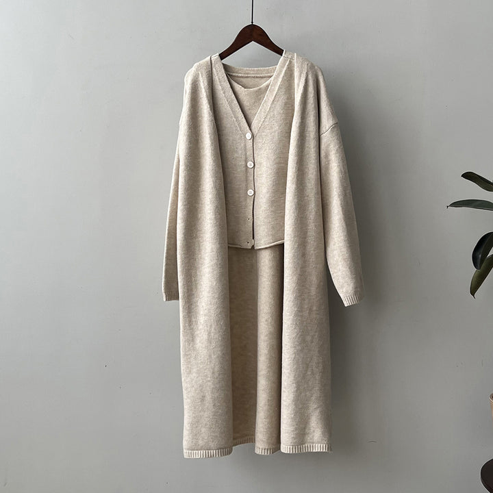 Kvindernes strikket kjole med cardigan og knapstolpe Stilla
