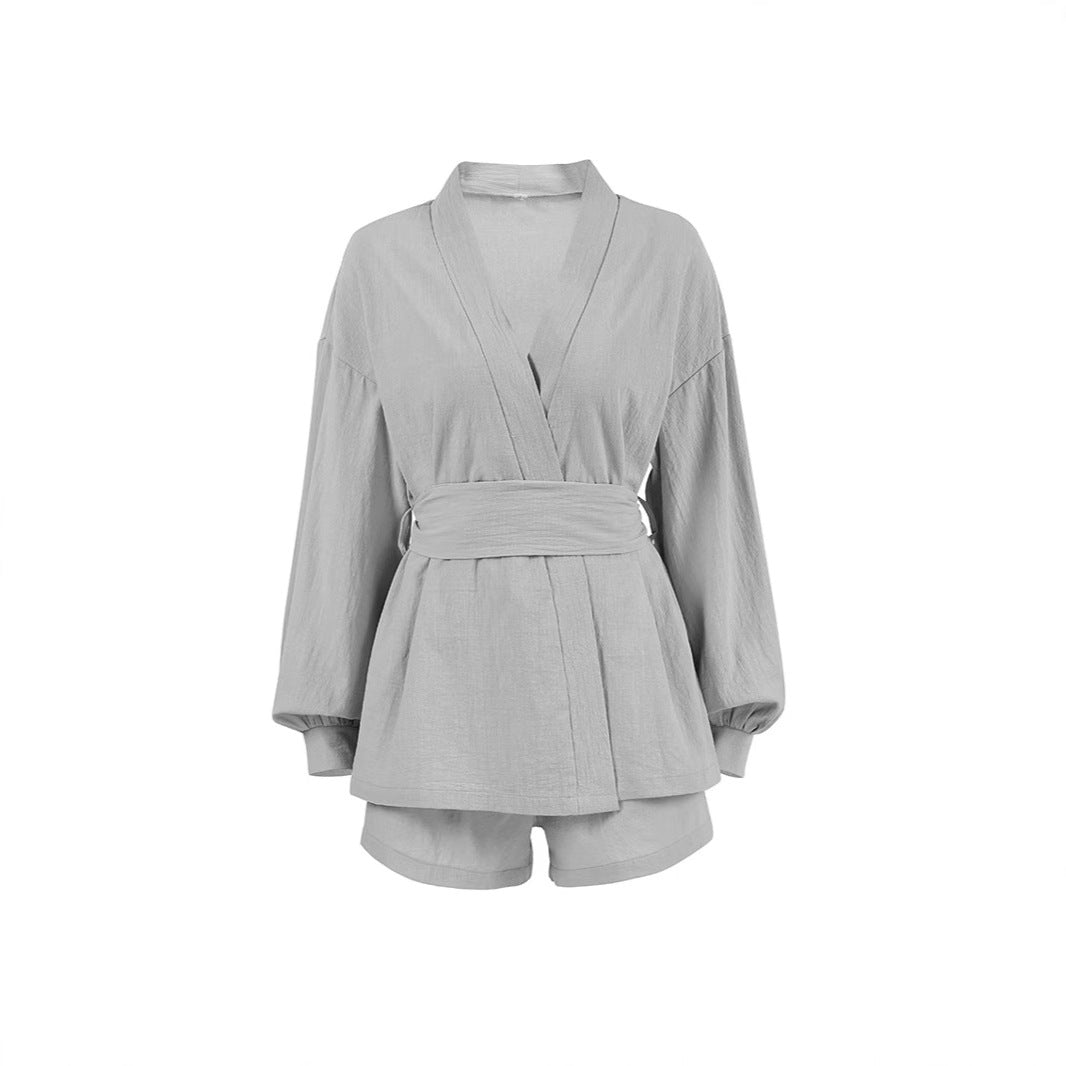 Dame moderne blazer-sæt med afslappet shorts og elegant bælte Stilla