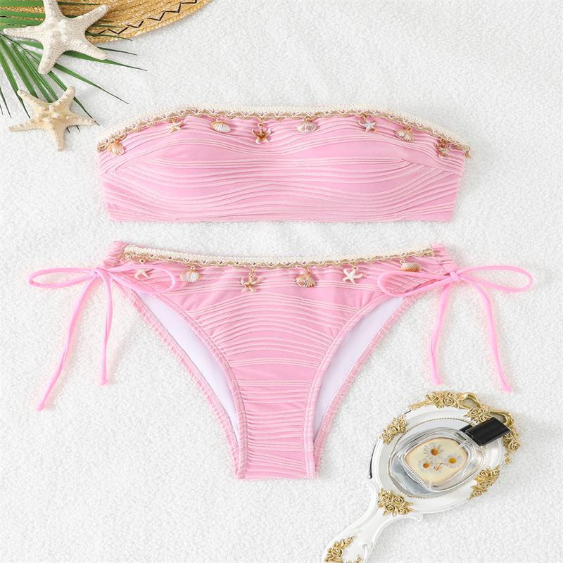 Dame Bandeau-bikini med elegant spidsdekoration og justerbare stropper Skovae