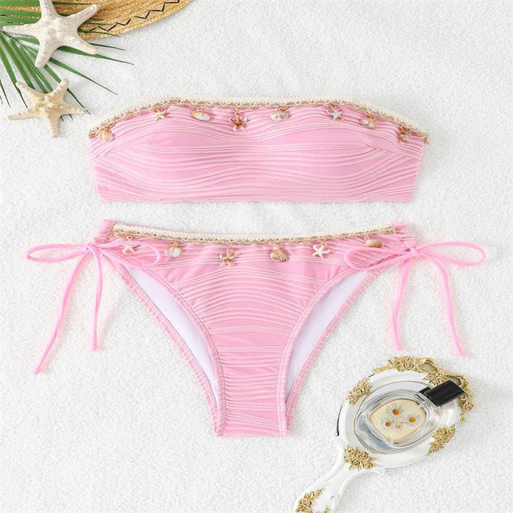 Dame Bandeau-bikini med elegant spidsdekoration og justerbare stropper Skovae
