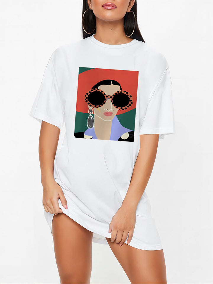 Dame Oversized T-Shirt med inspirerende tekst og iøjnefaldende grafisk design Skovae
