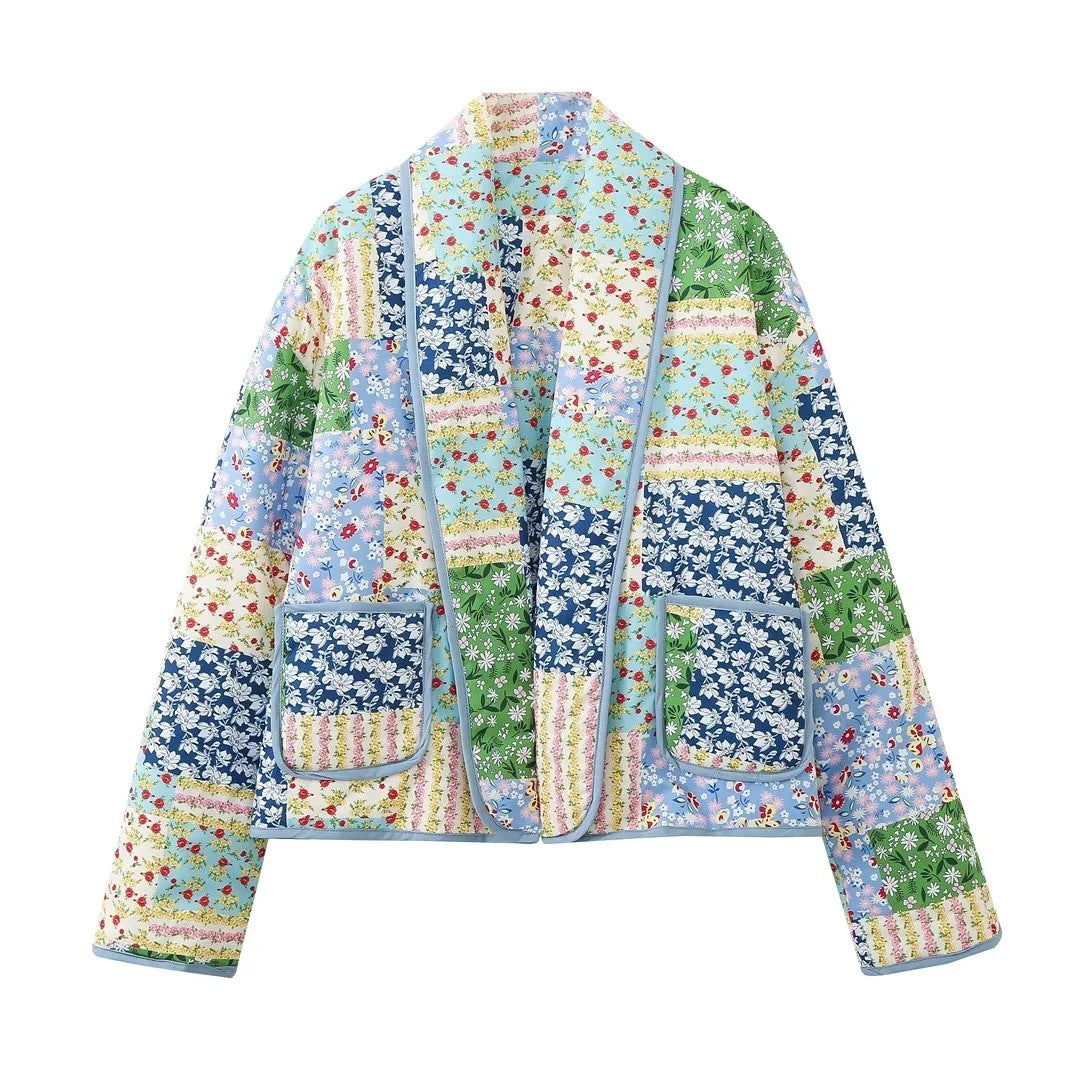 Dame Patchwork-jakke med blomsterprint og praktiske lommer Stilla