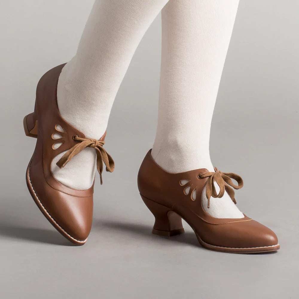 Dame Elegante og stilfulde pumps med snørebåndsdetaljer Stilla