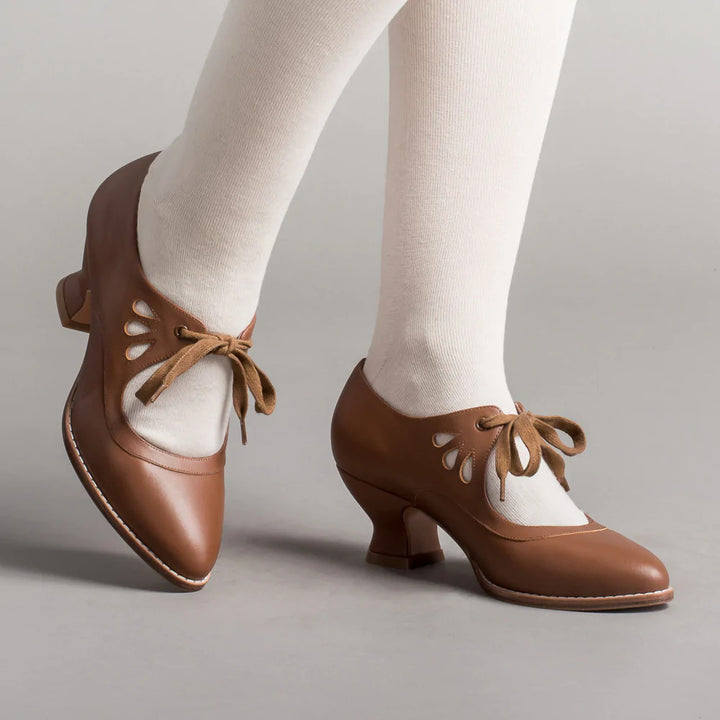 Dame Elegante og stilfulde pumps med snørebåndsdetaljer Stilla