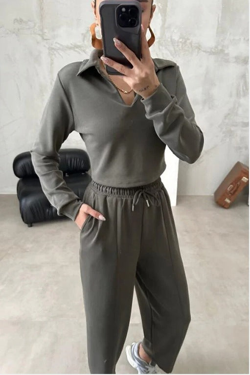 Damer sporty sæt med cropped top og løse bukser Stilla
