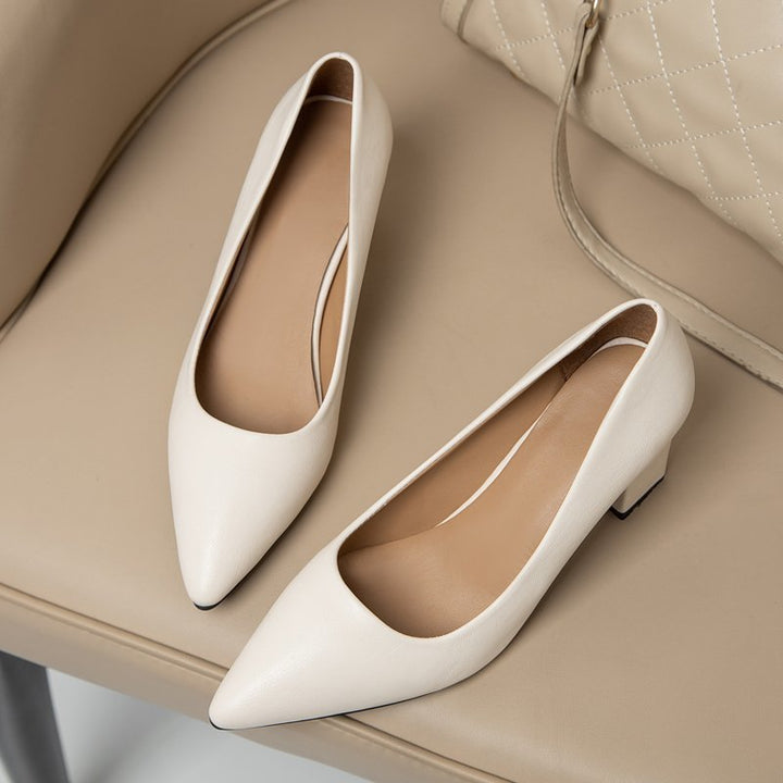 Damer elegante pumps med moderne blokhæle og vendepunkt-design Stilla