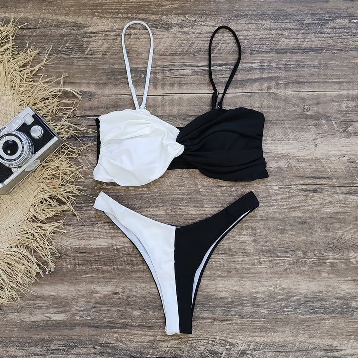 Dame Bikini-sæt med raffineret omslag design og voluminøs nederdel Stilla