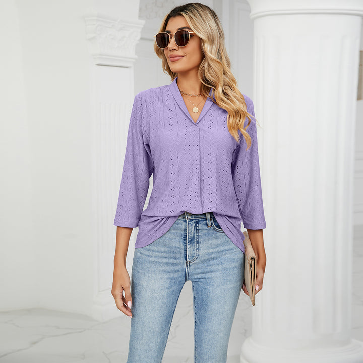 Damebluse med elegant hulbroderi og trekvartærmer Stilla
