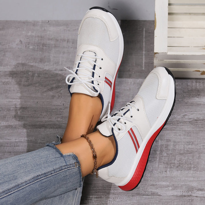 Dame sporty sneakers med åndbart mesh-overmateriale og støddæmpende sål Stilla