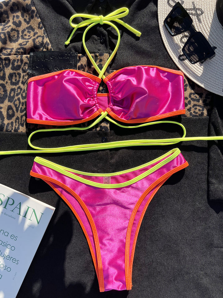 Dame bikini med innovativt indviklet design og asymmetrisk stropper Stilla