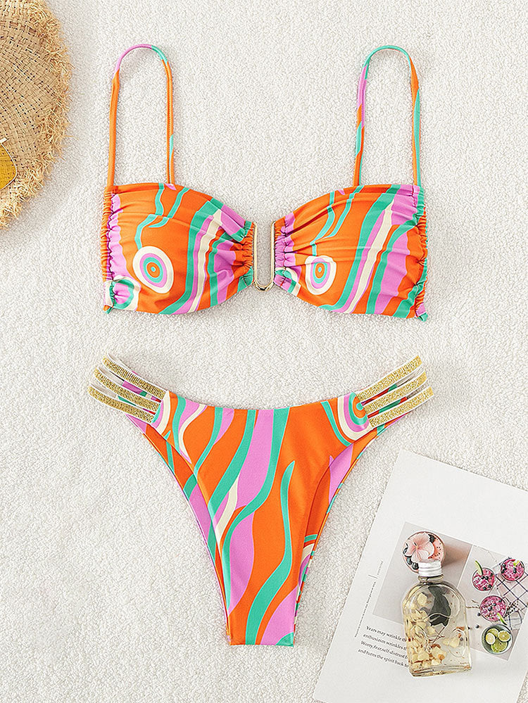Dame Triangel-Bikini med elegant ruffle-detalje og glitrende stropper Skovae