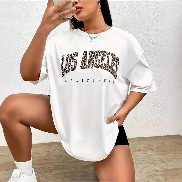 Dame Oversized T-Shirt med stilfuld Los Angeles grafiktryk Stilla