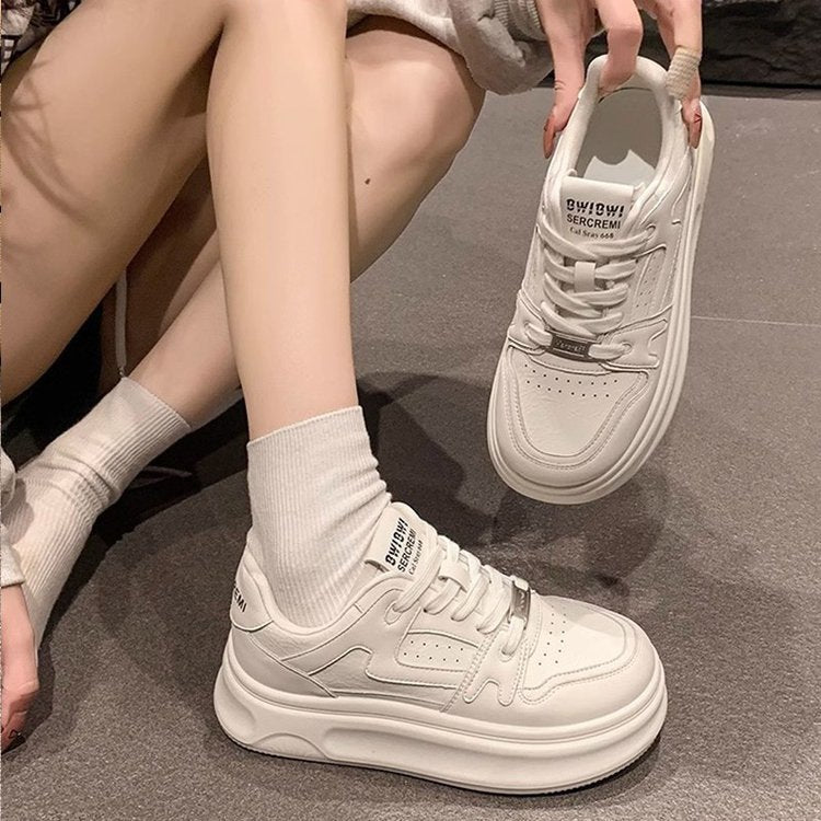 Dame sporty sneakers med dämpende sålstruktur og åndbart mesh-vareindlæg Stilla