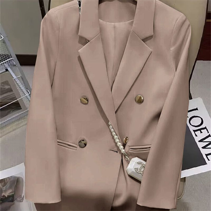Kvinders dobbeltrynket blazer med elegante detaljer Stilla