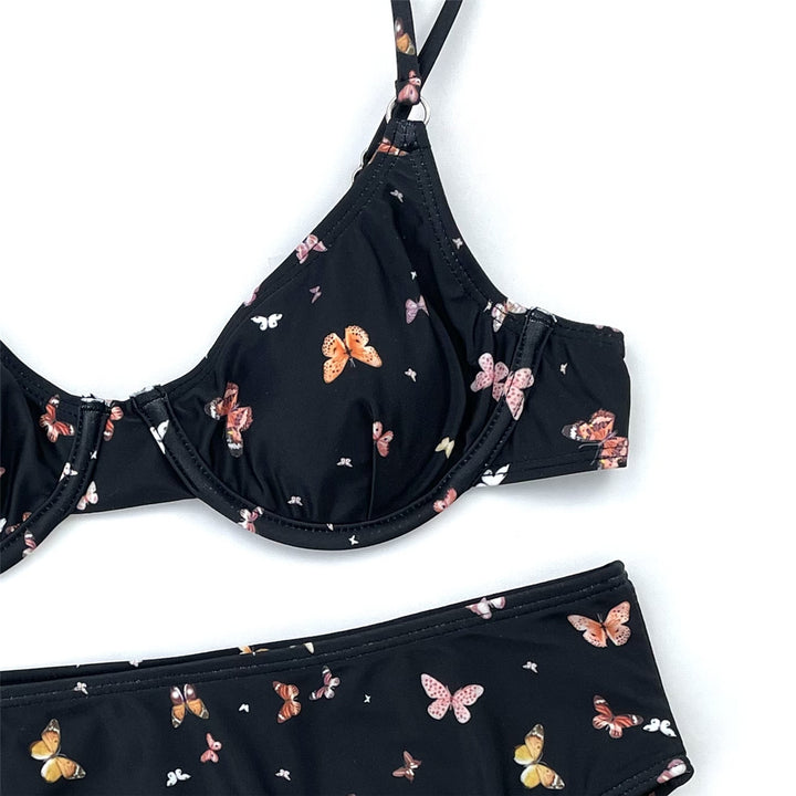 Damer Højt skåret bikini med romantisk sommerfuglemønster og justerbare stropper Stilla
