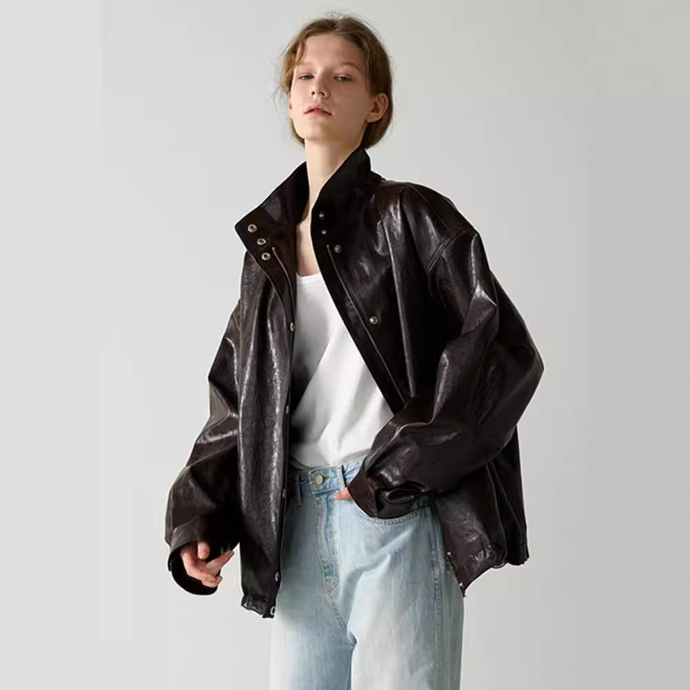 Kvinderne trendy oversized læderjakke med høj krave og trykknaplukning Stilla