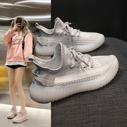 Dame åndbare sneakers med fleksibelt mesh-overmateriale og skridsikker sål Stilla