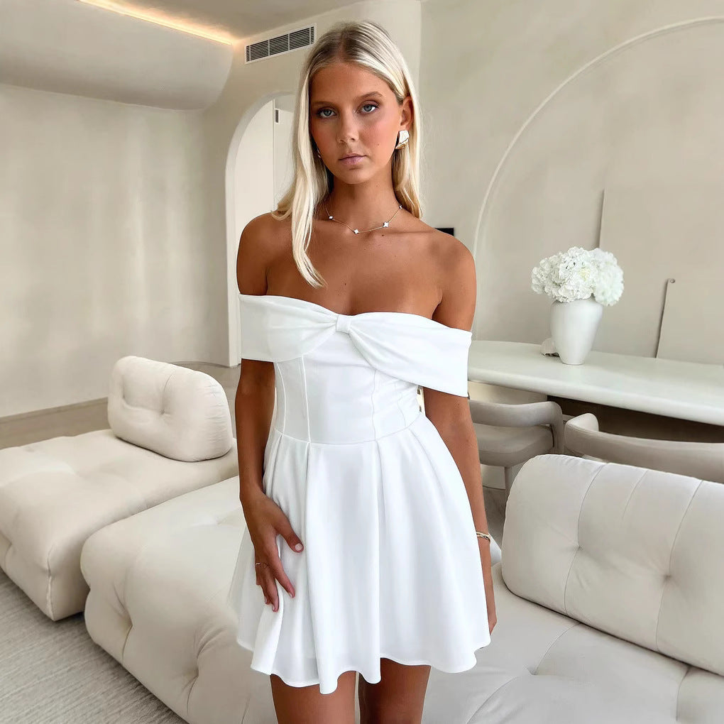 Dame Off-Shoulder Minikjole med struktureret top og udstyret skørt Skovae