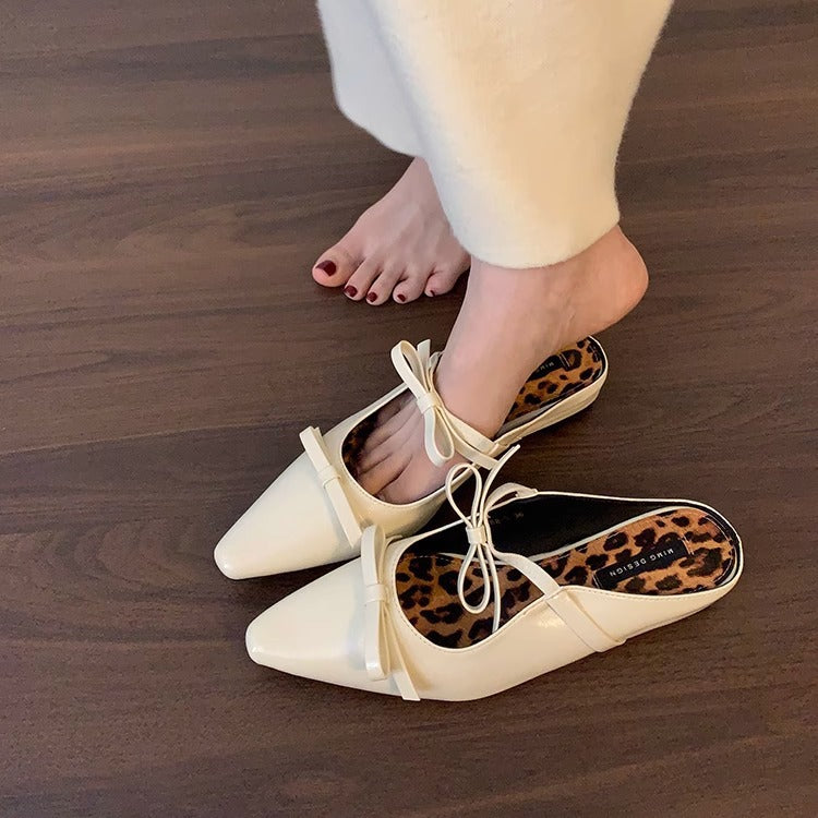 Dame spids-tå slip-on mules med dekorativt sløjfedetalje Stilla