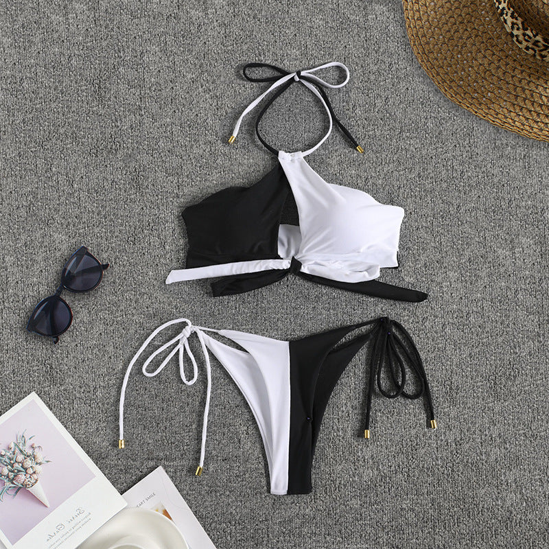 Dame bikini-sæt med innovativt indpakningsdesign og elegante detaljer Stilla