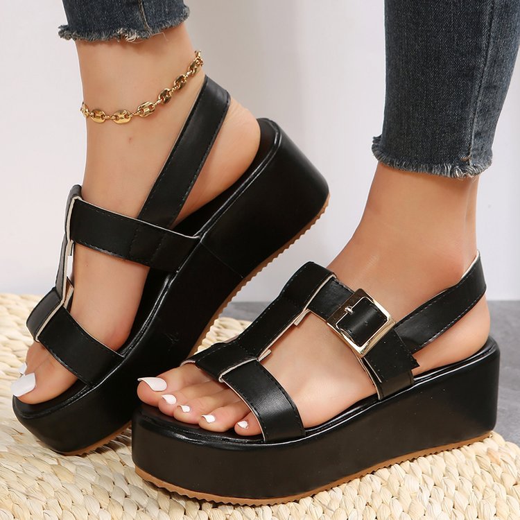 Dame Wedge-sandaler med justerbare spænder og robust plateau Stilla