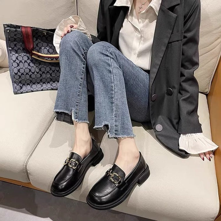Damer elegante Loafers med mode spænde dekoration og stabil sål Stilla