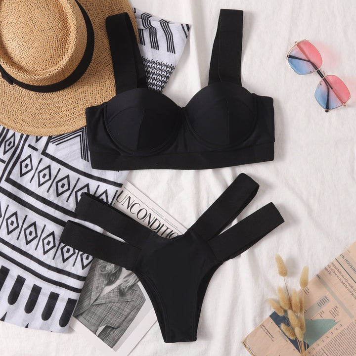 Dame bikini-sæt med støttende top og moderne skærdetaljer Stilla