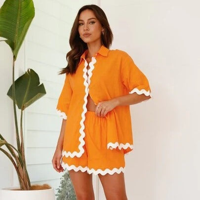 Dame elegante og afslappede bluser-shorts kombination Stilla