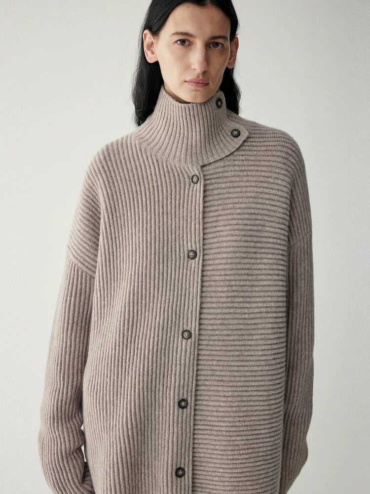 Kvinders chunky strikket cardigan med høj krave og knaplukning Stilla