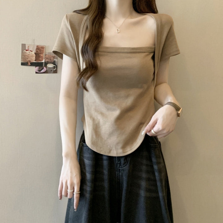 Femme Square Neck Fitted Top med flatterende snit Stilla