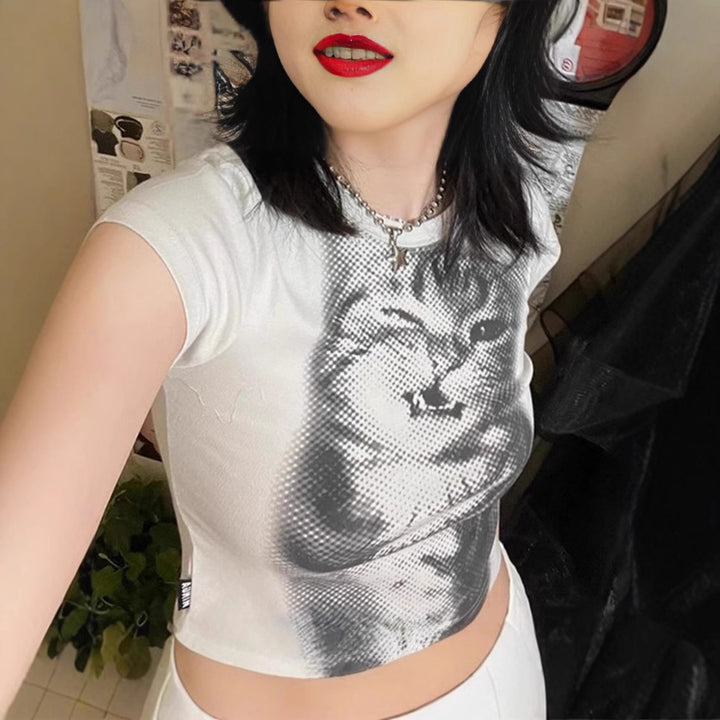 Dame Crop-T-Shirt med kreativt kattemotiv Skovae