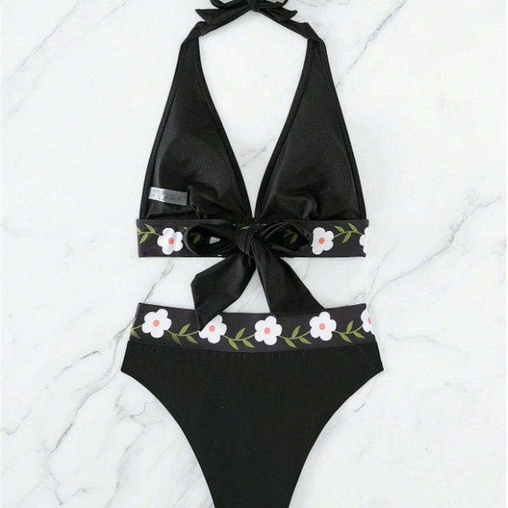 Dame højtaljet bikinisæt med florale accenter Stilla