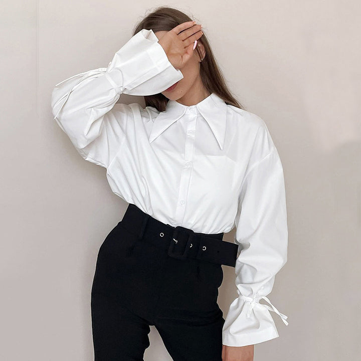 Dame Elegant Bluse med voluminøse Ærmer og moderne Krave Stilla