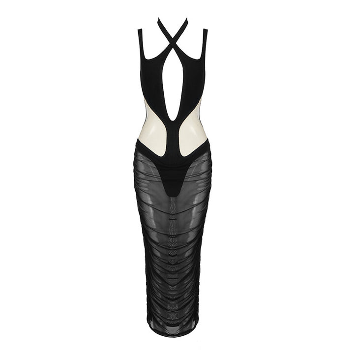 Dame figursyet kjole med innovativt cut-out-design og gennemsigtige indsatser Skovae