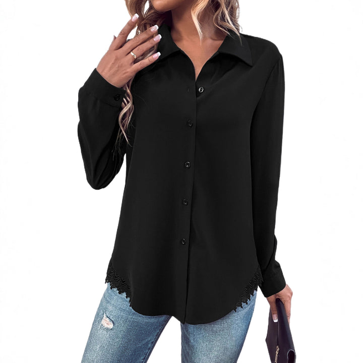Damer elegant bluse med blonder og knaplukning Stilla