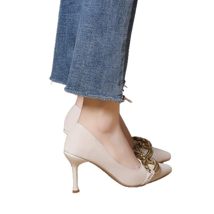Dame elegante spidse Pumps med kædeaccent Stilla