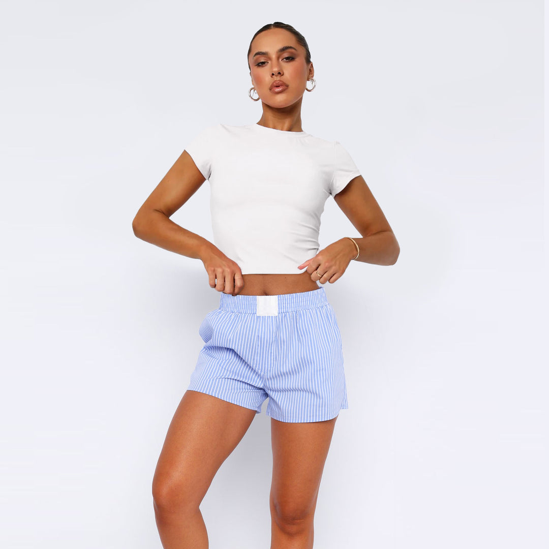 Dame stribede shorts med elastisk talje og praktiske sideåbninger Stilla