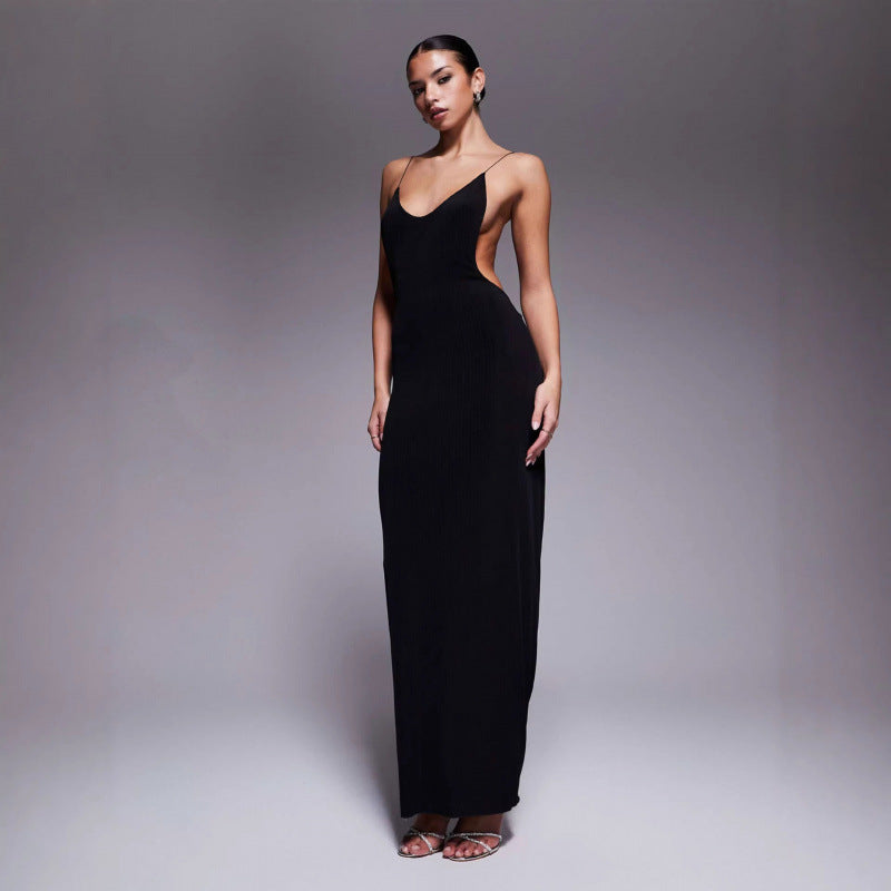 Damen Maxikleid mit tiefem V-Ausschnitt und seitlichen Cut-Outs Skovae