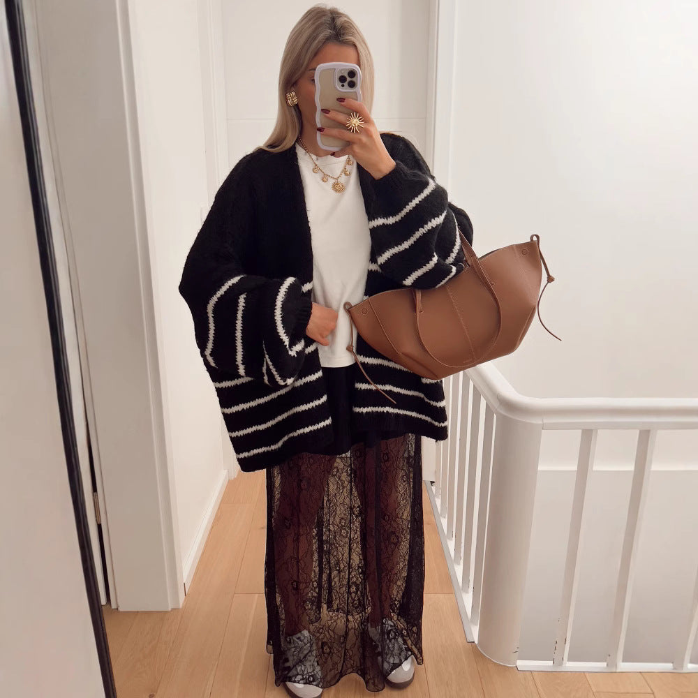 Kvinders hyggelige cardigan med stribet mønster og brede ærmer Stilla