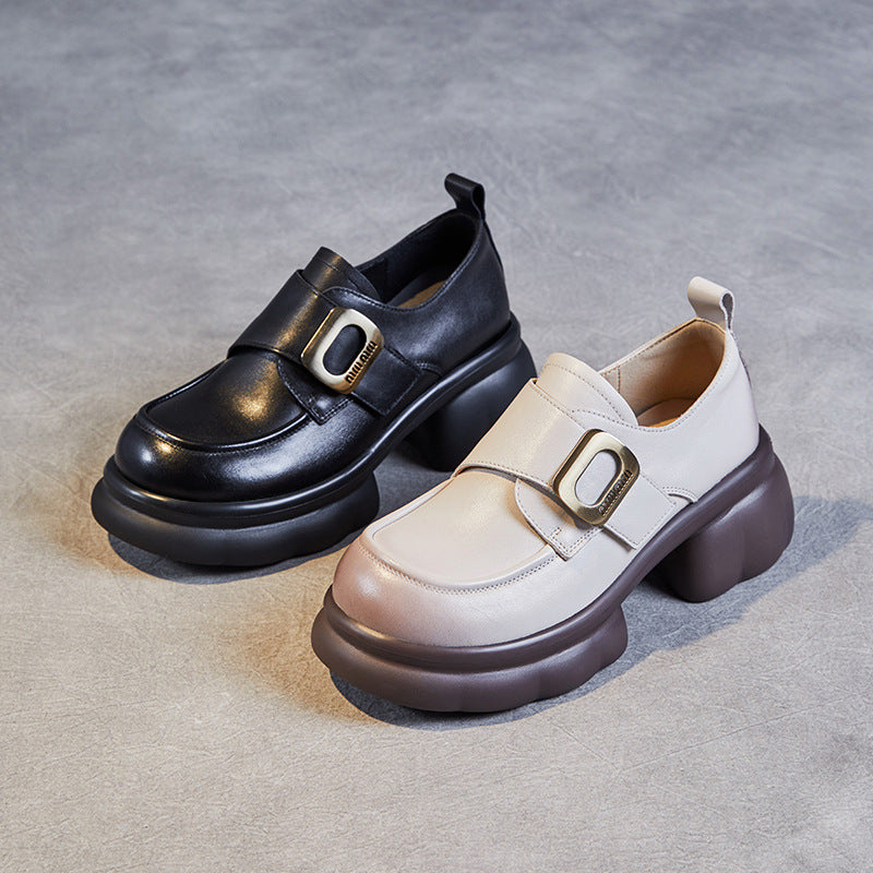 Dame Chunky Platform Slipper med dekorativ spænde Stilla