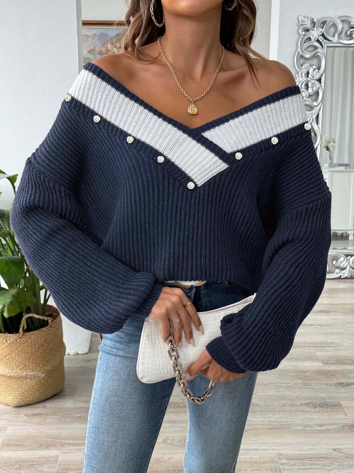 Dame elegant strikpullover med moderne V-udskæring og perleudsmykning Stilla