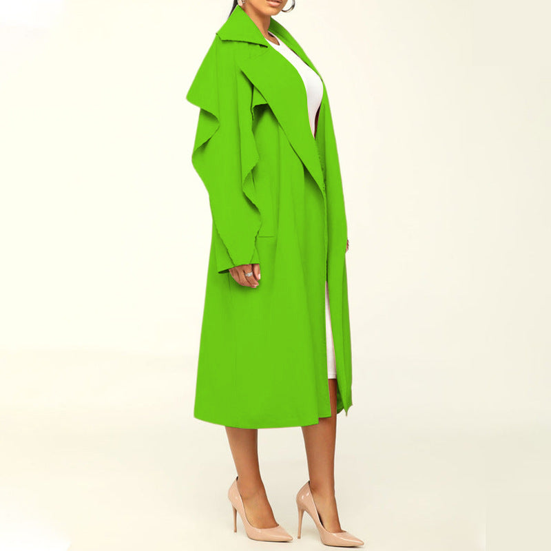 Damer elegant trenchcoat med brede ærmer og taljebælte Stilla
