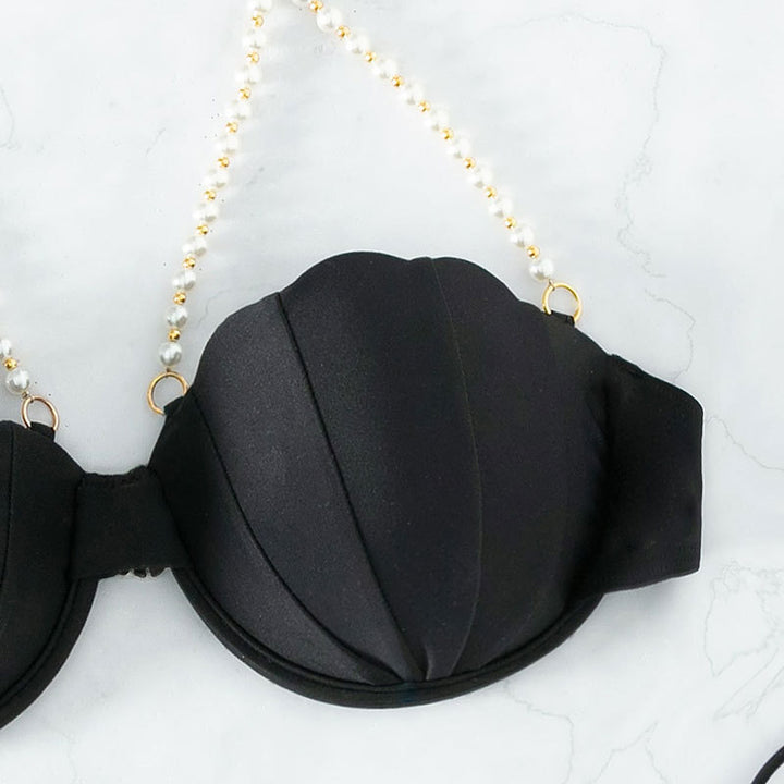 Damebikini med muslingedesign og elegante perledetaljer Skovae