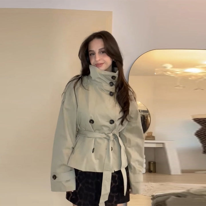 Kvinder's Mode Trench Coat med Skræddersyet Pasform og Praktiske Lommer Stilla