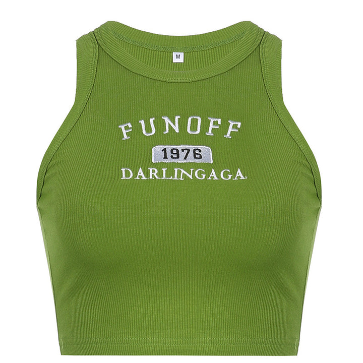 Dame sporty Crop-top med stilfuld tekst og højt lukkede design Skovae