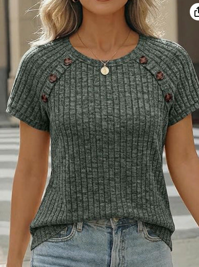 Dame afslappet ribstrik T-shirt med knapper Skovae