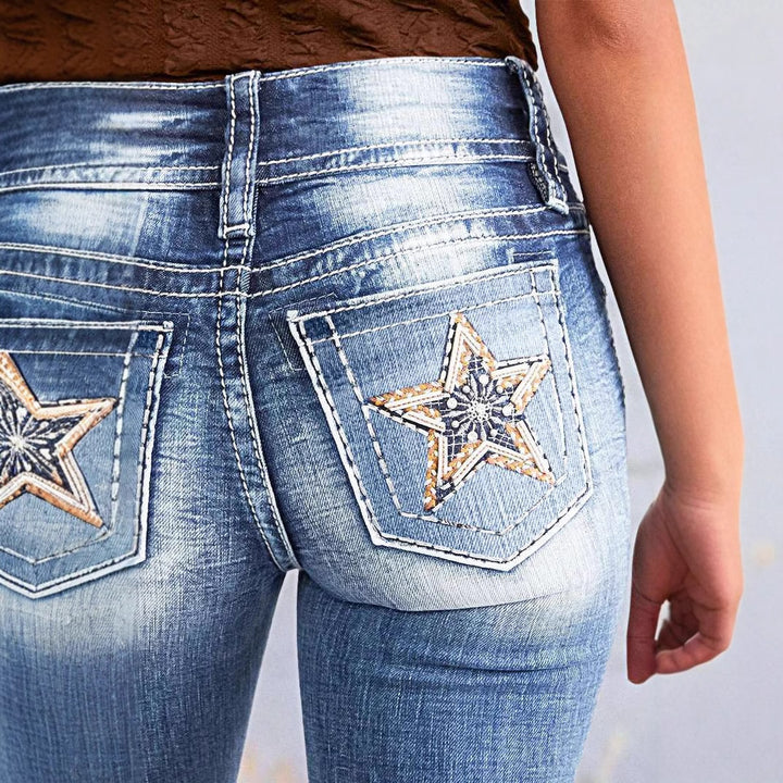 Dame Bootcut Jeans med fleksibelt strækstof og høj komfortlinning Stilla
